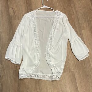 Elegant White Lace Trim Women's Top